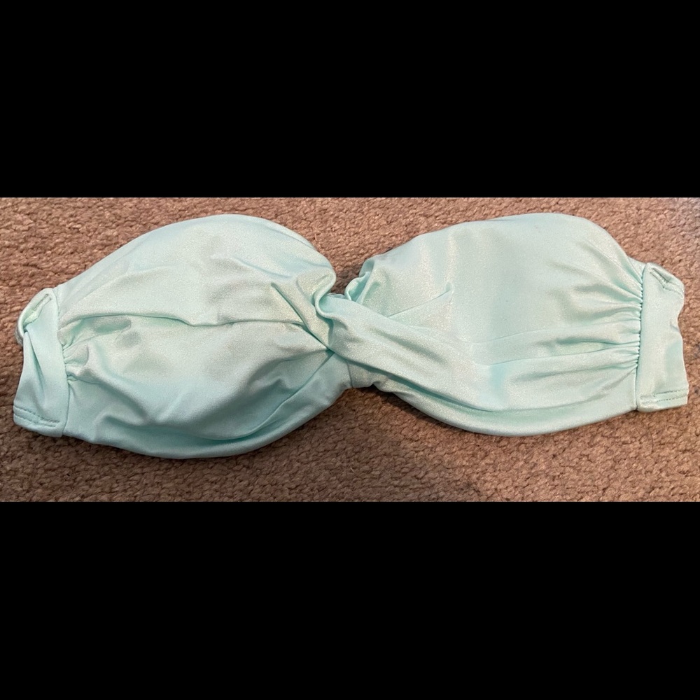 Victoria Secret Swimsuit Top Size 32B